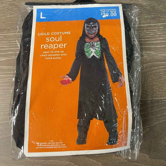 Target Other - Target soul reaper child costume. NWT. Small and large available